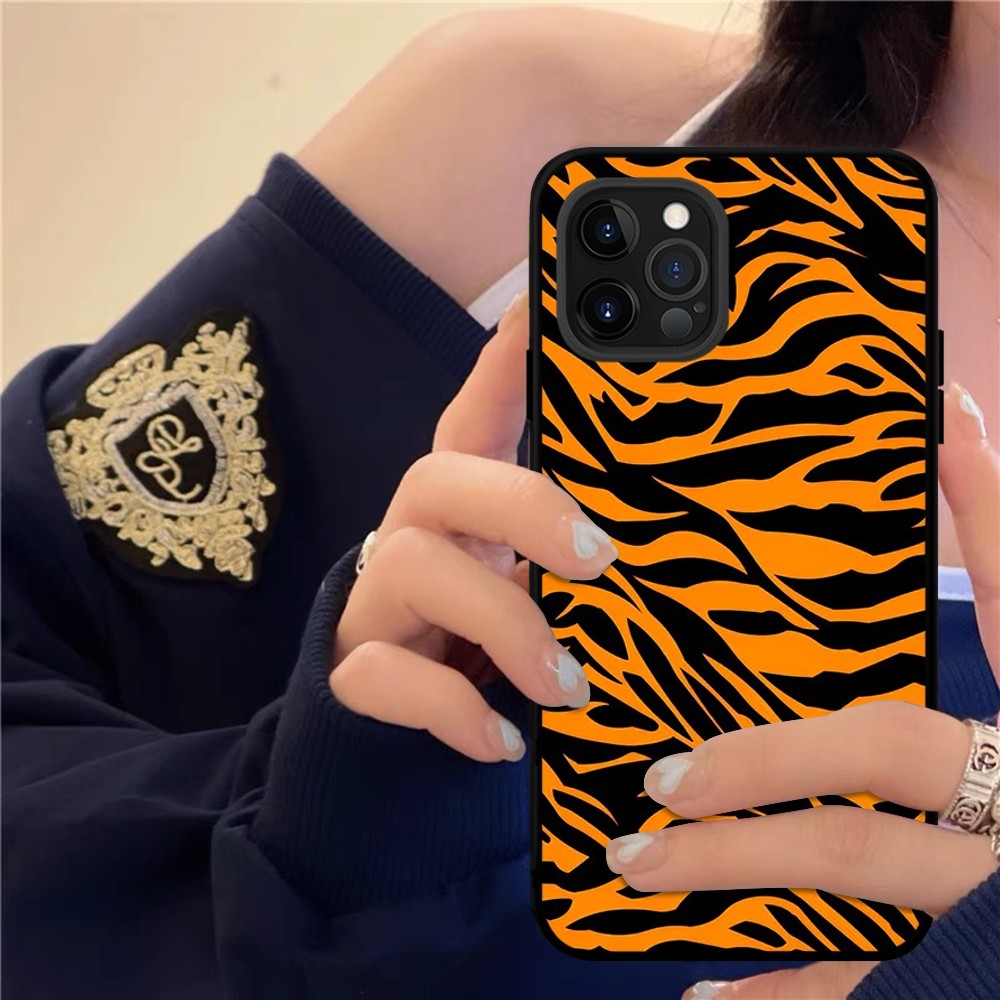 Premium Zebra-Muster Handyhülle, MagSafe, Abdeckung, | Apple iPhone 15/14/13/12 Pro Max Plus Cover| Schutzhülle Funda Shell - Phone Heaven Zone