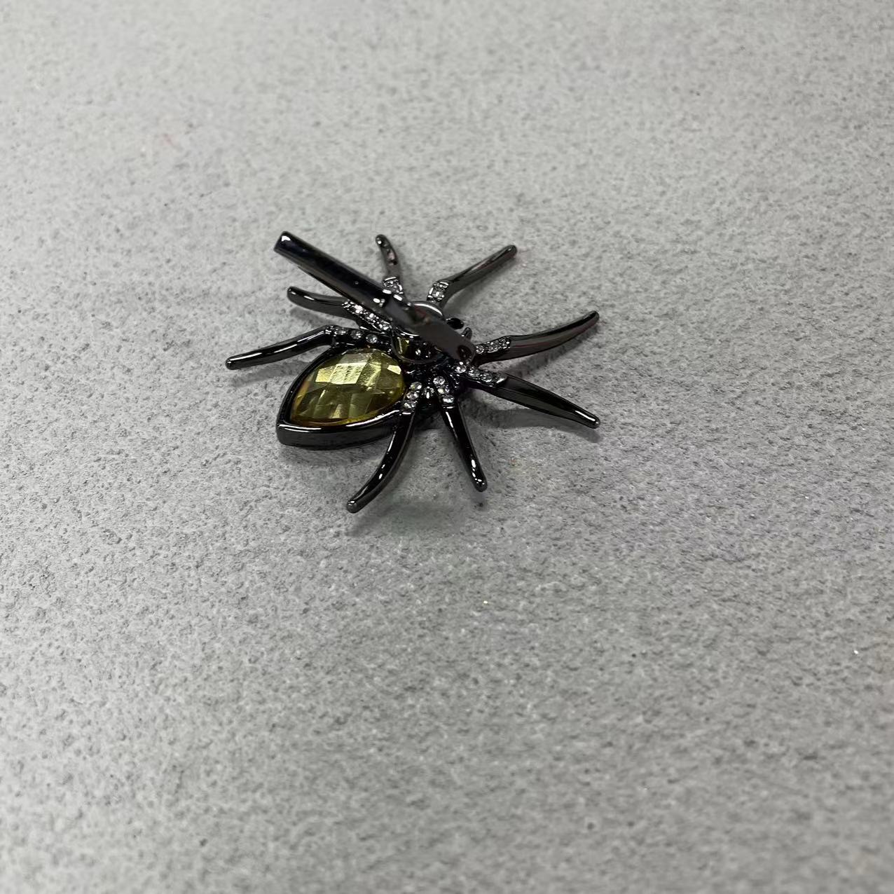 Universaler Luxus-Bling-Diamant-Metall-Spinne Handy-Fingerringhalter, 360° drehbarer Ständer für Apple iPhone, Samsung