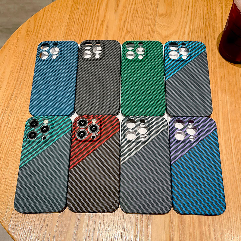 Coque mate de luxe ultra fine en fibre de carbone pour Apple iPhone | Coque rigide antichoc en PC avec protection anti-rayures et sans empreintes digitales