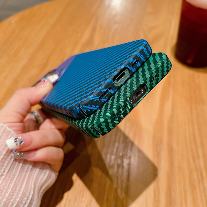 Coque mate de luxe ultra fine en fibre de carbone pour Apple iPhone | Coque rigide antichoc en PC avec protection anti-rayures et sans empreintes digitales