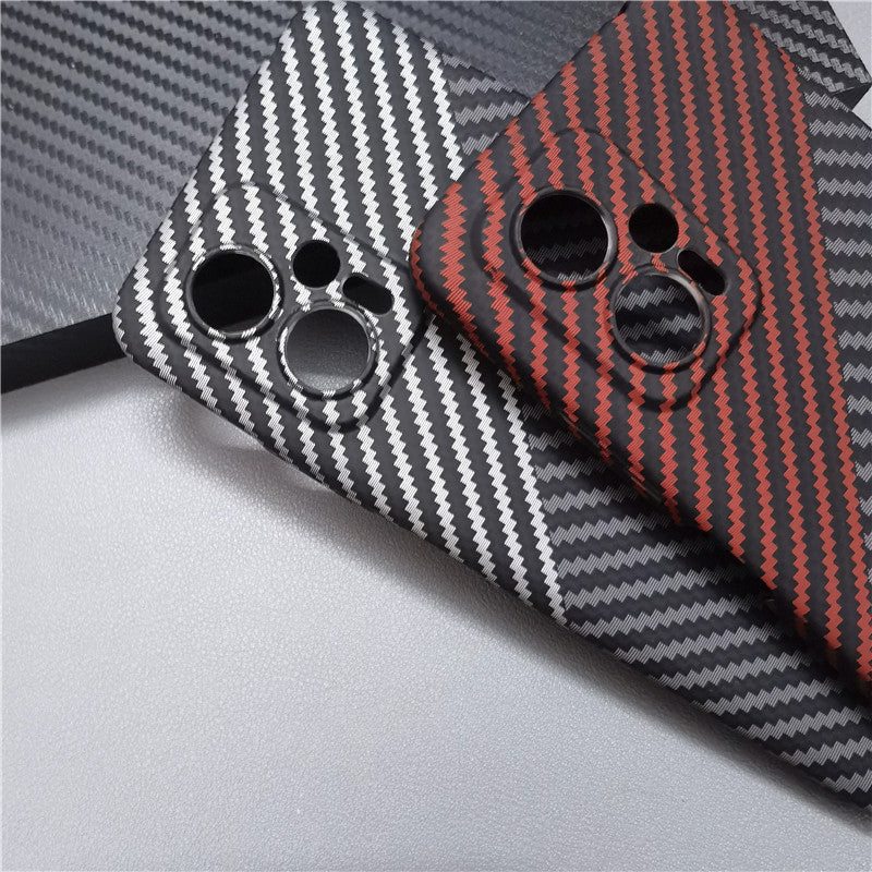 Coque mate de luxe ultra fine en fibre de carbone pour Apple iPhone | Coque rigide antichoc en PC avec protection anti-rayures et sans empreintes digitales