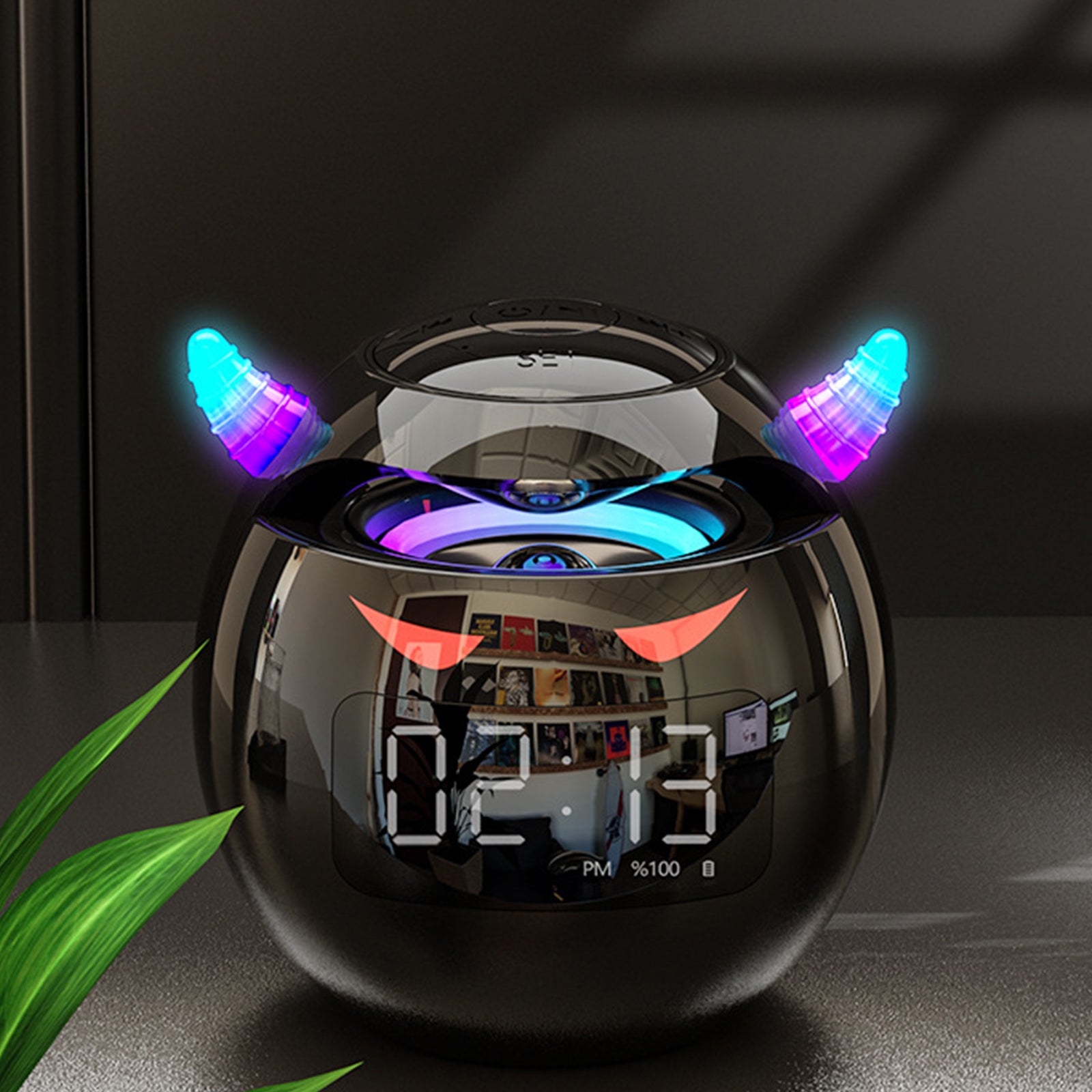 Mini haut-parleur Réveil Bluetooth avec horloge | Conception petit diable, réveil, mini caisson de basses audio, carte