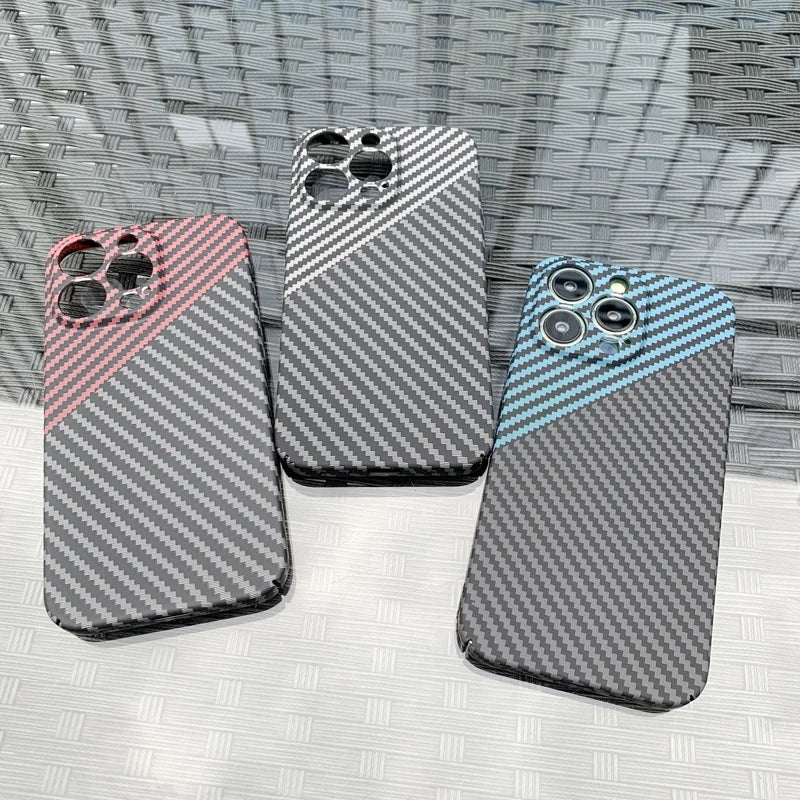 Coque mate de luxe ultra fine en fibre de carbone pour Apple iPhone | Coque rigide antichoc en PC avec protection anti-rayures et sans empreintes digitales