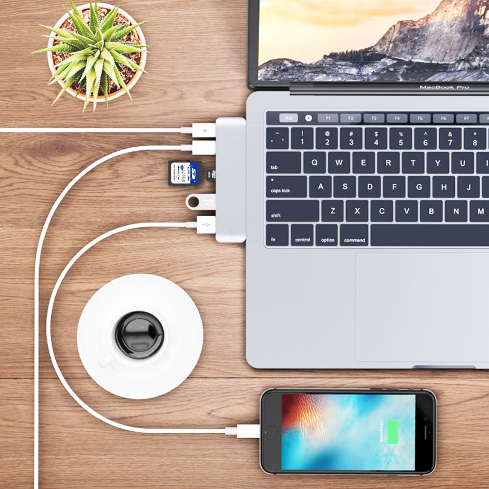 Premium USB-C Hub with HDMI 4K Adapter & Thunderbolt 3: USB 3.1 Type-C to 3.0 Hub - Enhanced Connectivity for Macbook Air/Pro/M3/M2/M1: 16,14,13-inch | 2024/2023/2022/2020 Series Chips